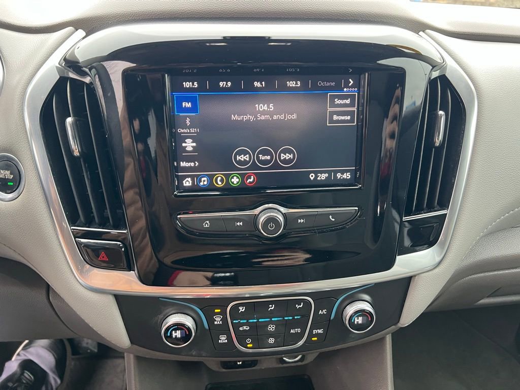 Used 2020 Chevrolet Traverse LT image 33