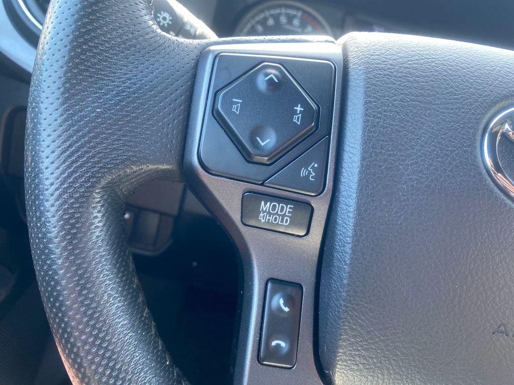 Used 2022 Toyota Tacoma TRD Sport image 28