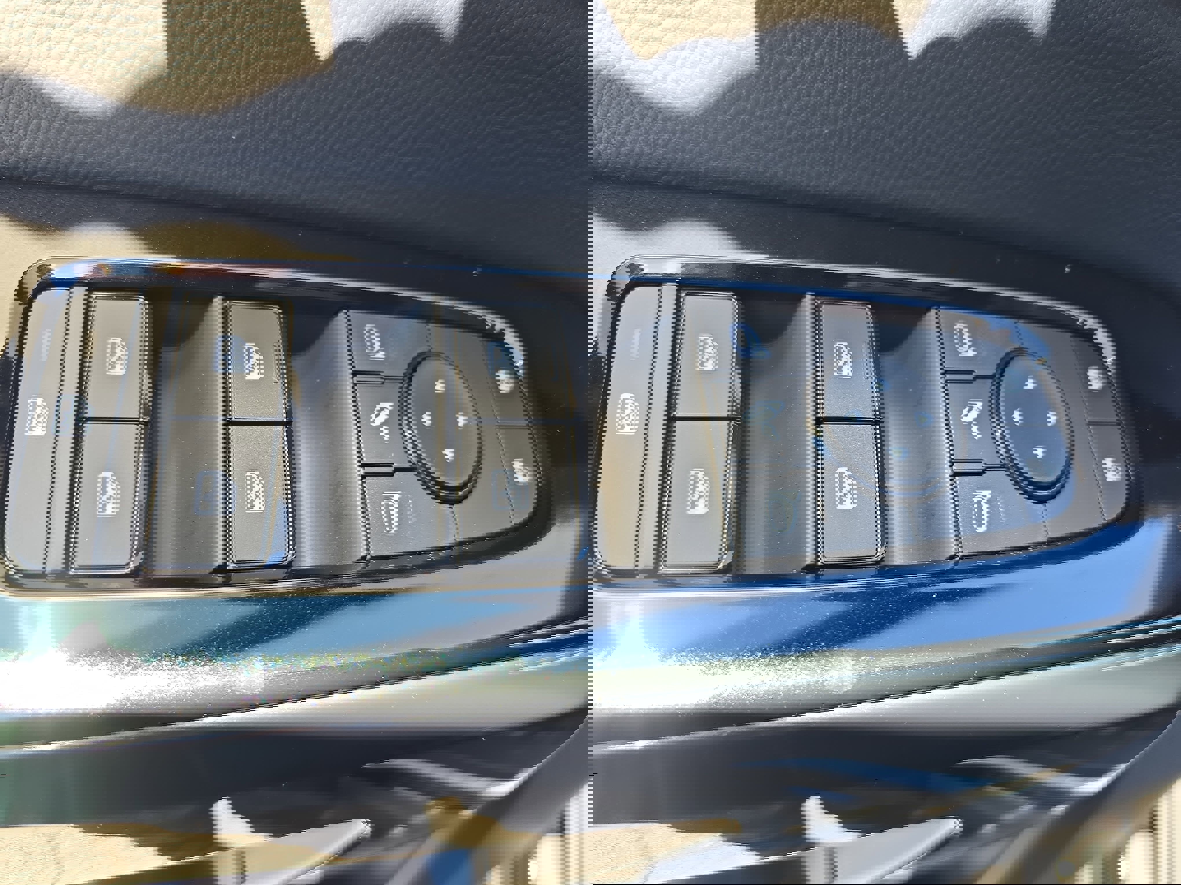 New 2026 Nissan Pathfinder Platinum image 27