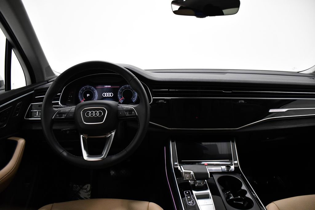 Used 2025 Audi Q7 3.0T Premium Plus image 8