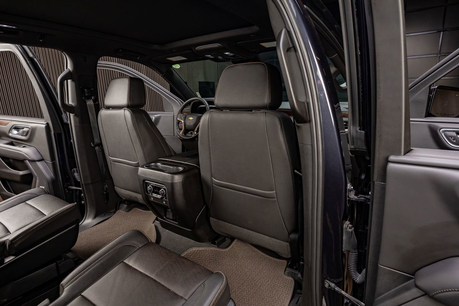 Used 2023 Chevrolet Tahoe High Country w/ Max Trailering Package image 33