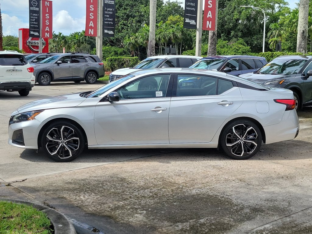Certified 2024 Nissan Altima 2.5 SR FWD image 4