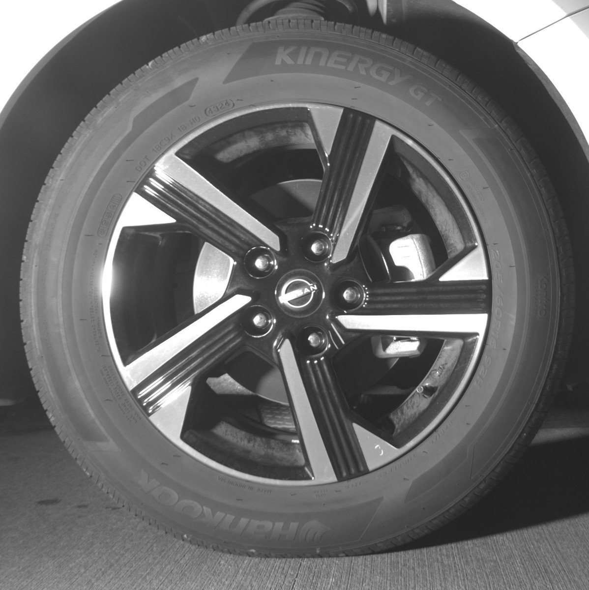 Used 2025 Nissan Sentra SV image 13