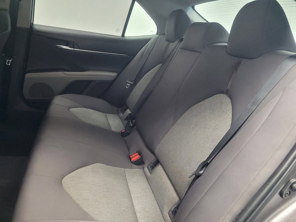 Used 2019 Toyota Camry L image 18