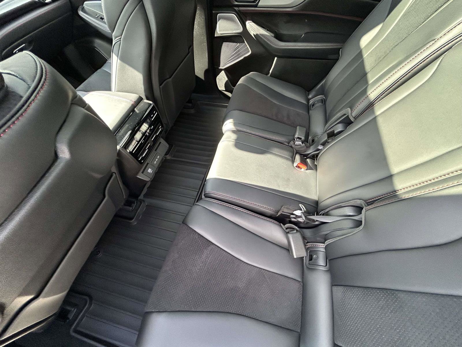 Used 2026 Acura MDX A-Spec image 12