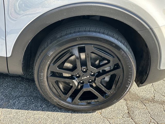 Certified 2023 Kia Telluride EX X-Line image 15