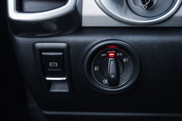 Used 2013 Porsche Cayenne Turbo image 64