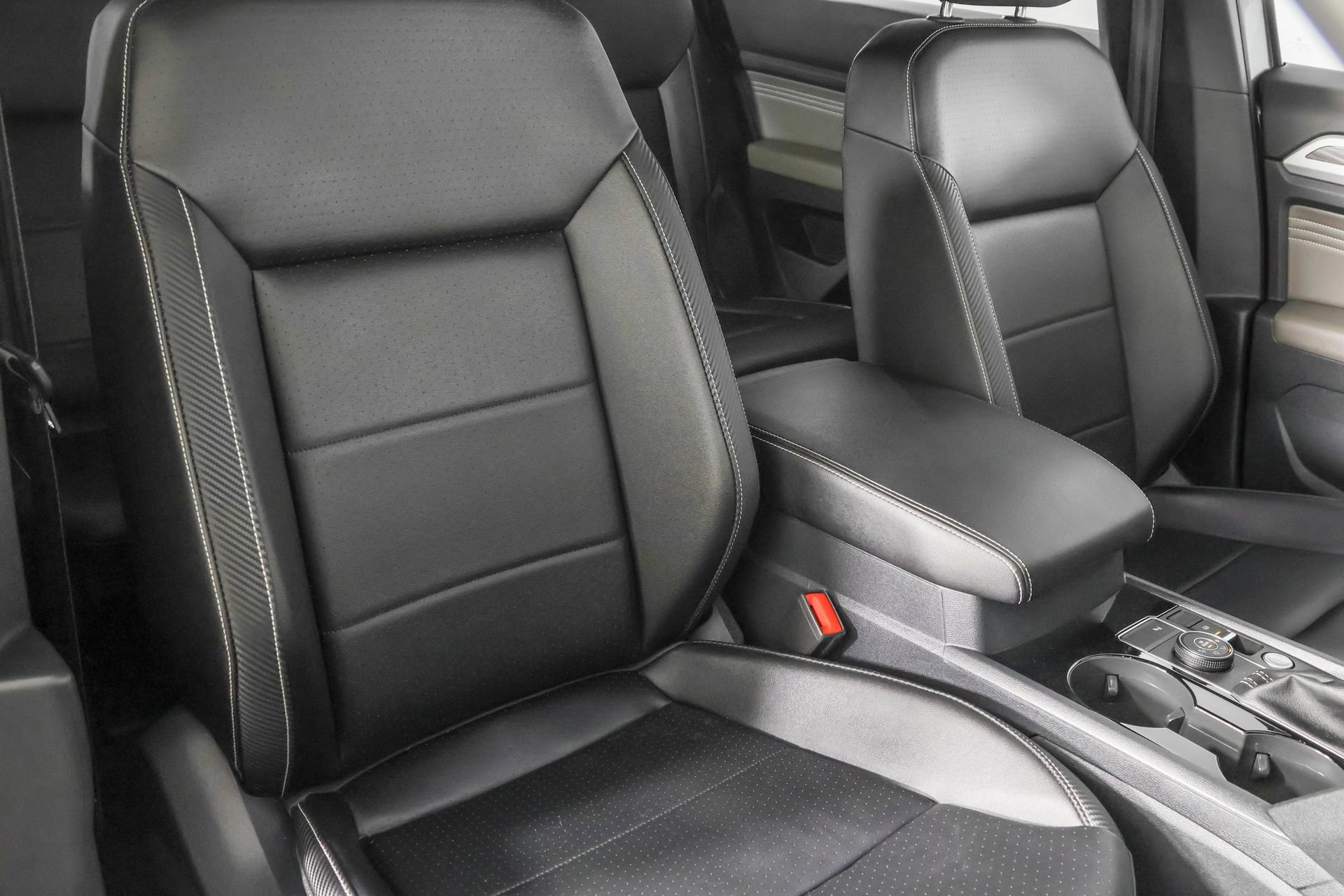 Used 2022 Volkswagen Atlas Cross Sport SE image 44