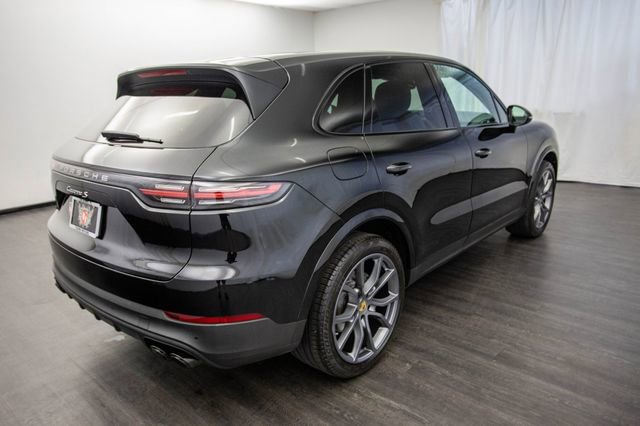 Used 2019 Porsche Cayenne S w/ Premium Plus Package image 10