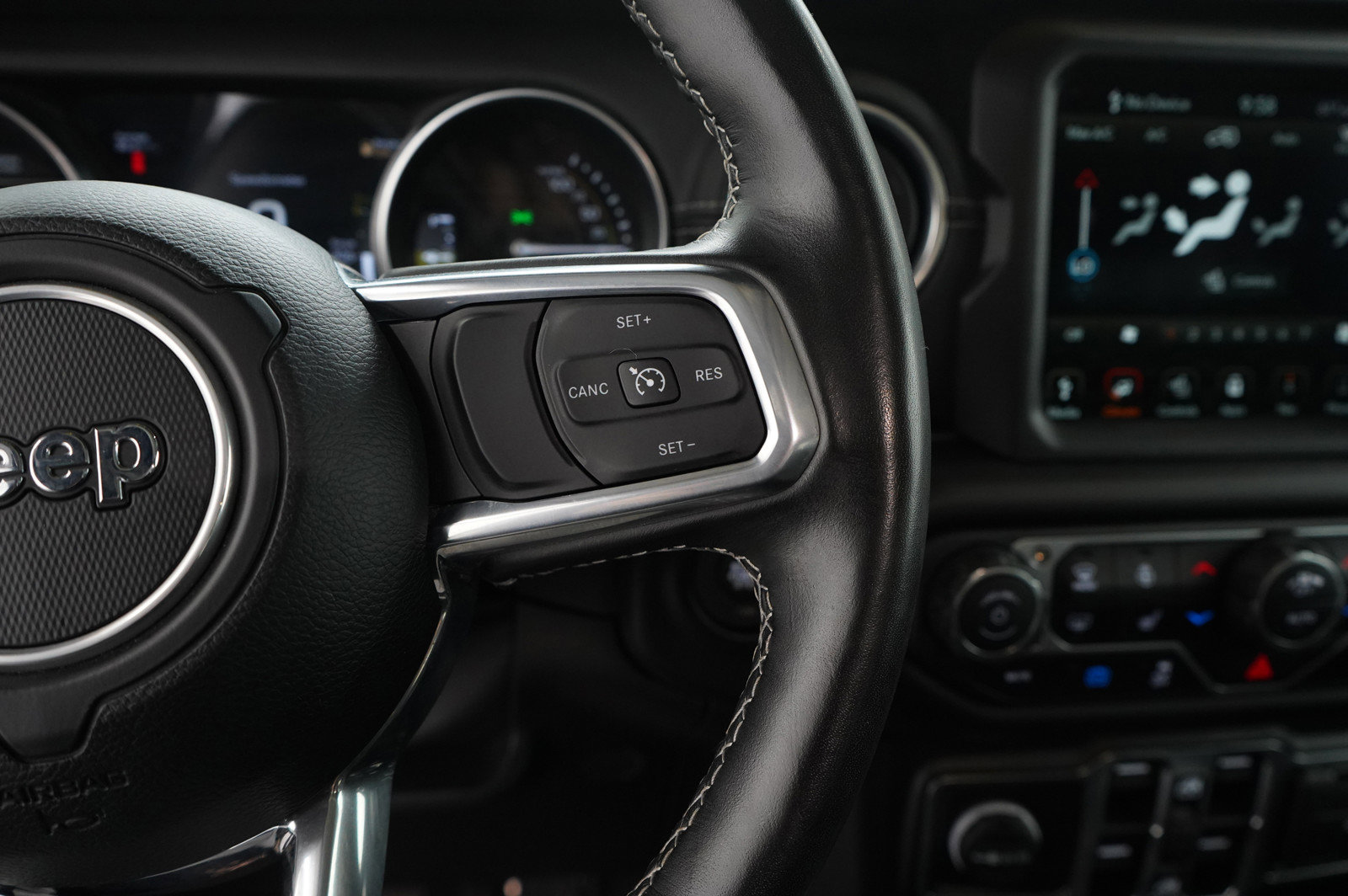 Used 2023 Jeep Wrangler Unlimited Sahara w/ Cold Weather Group image 22