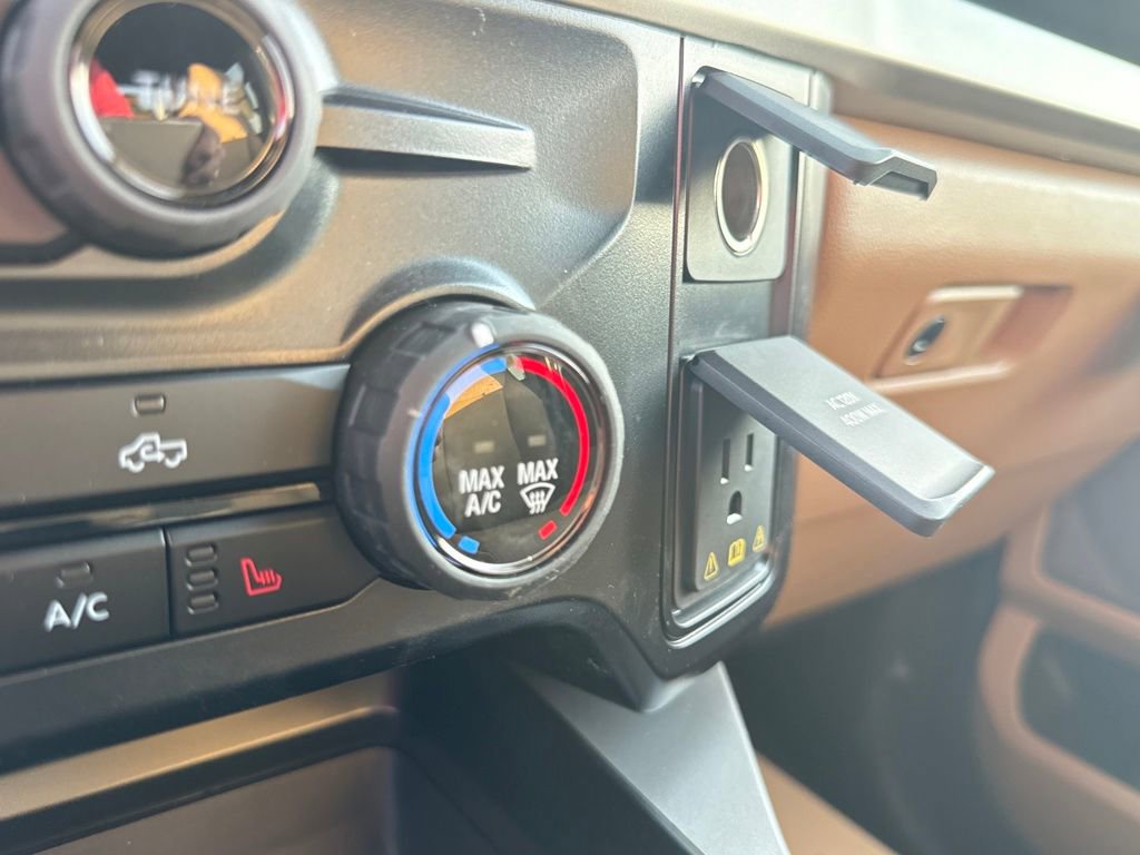 New 2026 Ford F350 XLT w/ XLT Premium Package image 31