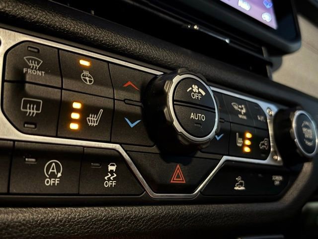 Certified 2024 Jeep Wrangler Sport S image 33