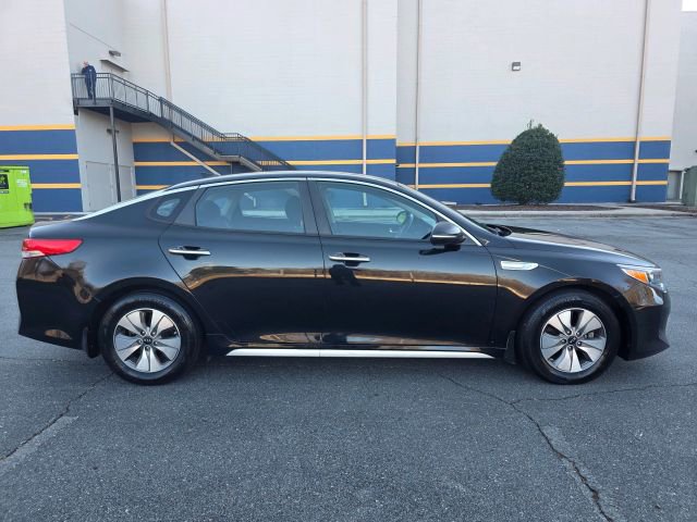 Used 2017 Kia Optima Premium image 4