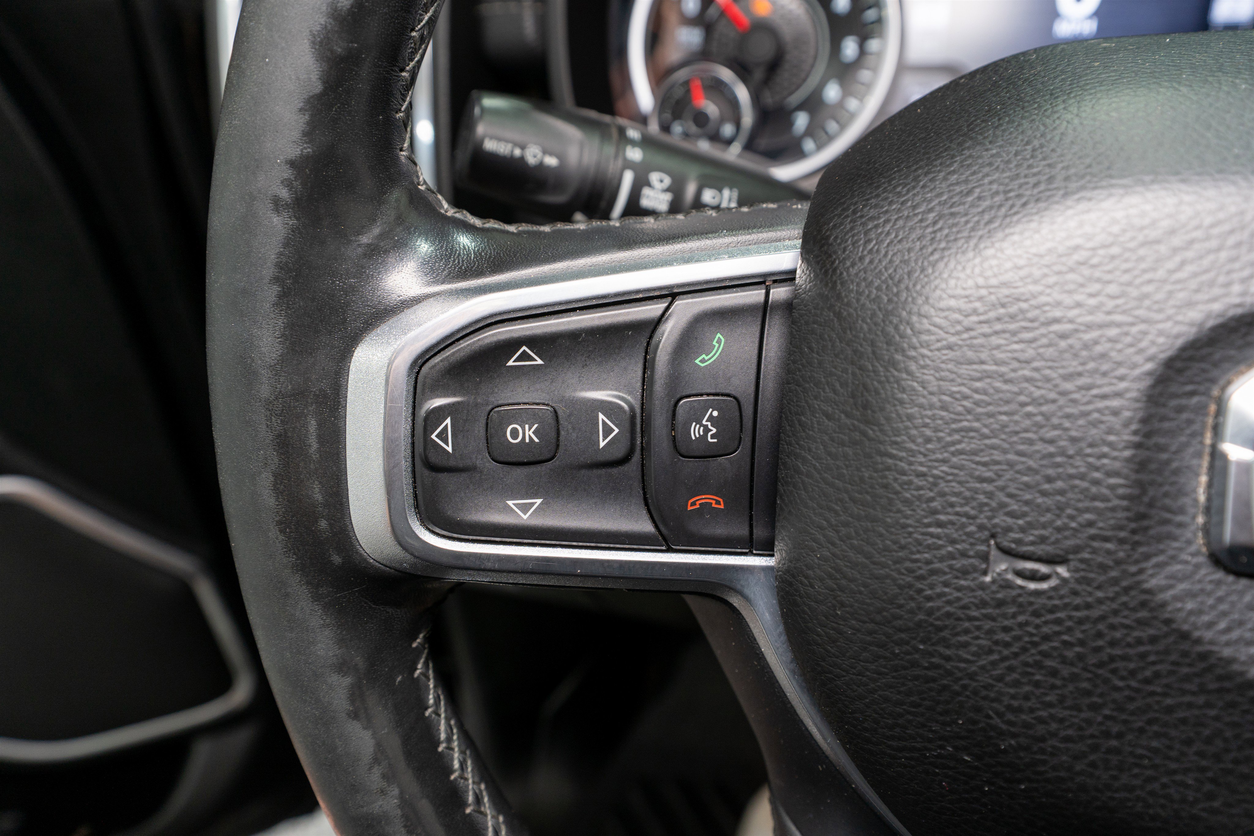 Used 2019 RAM 1500 Laramie AWD/4WD image 31