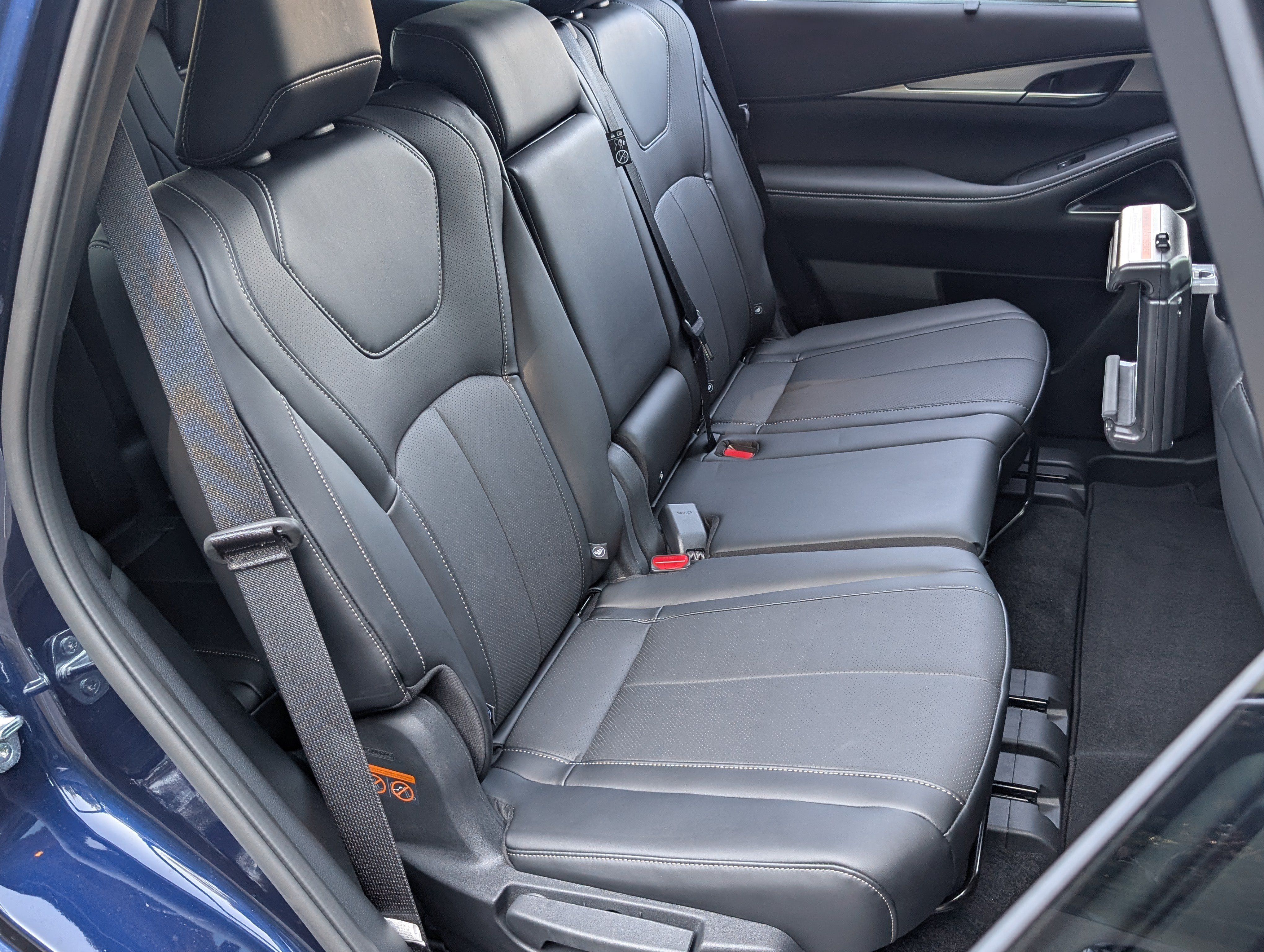 Used 2026 INFINITI QX60 Luxe w/ Family Package FWD image 23
