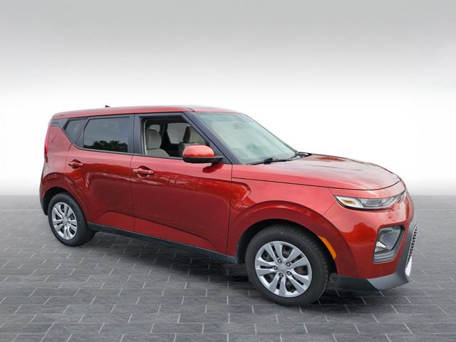 Used 2020 Kia Soul LX FWD image 3