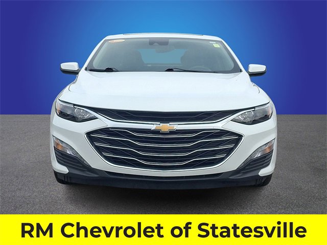 Used 2024 Chevrolet Malibu LT image 2