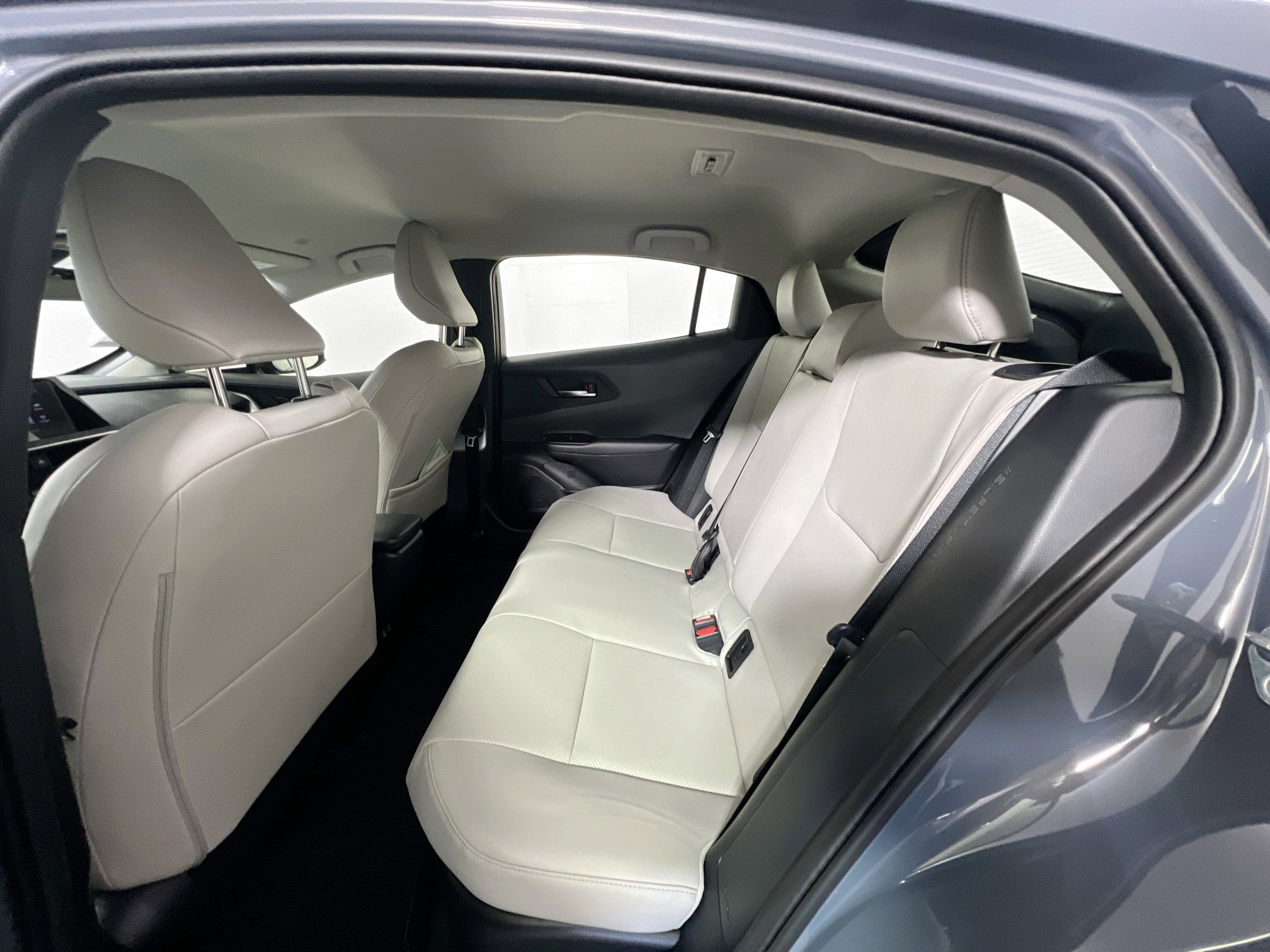 Used 2026 Toyota Prius XLE image 29