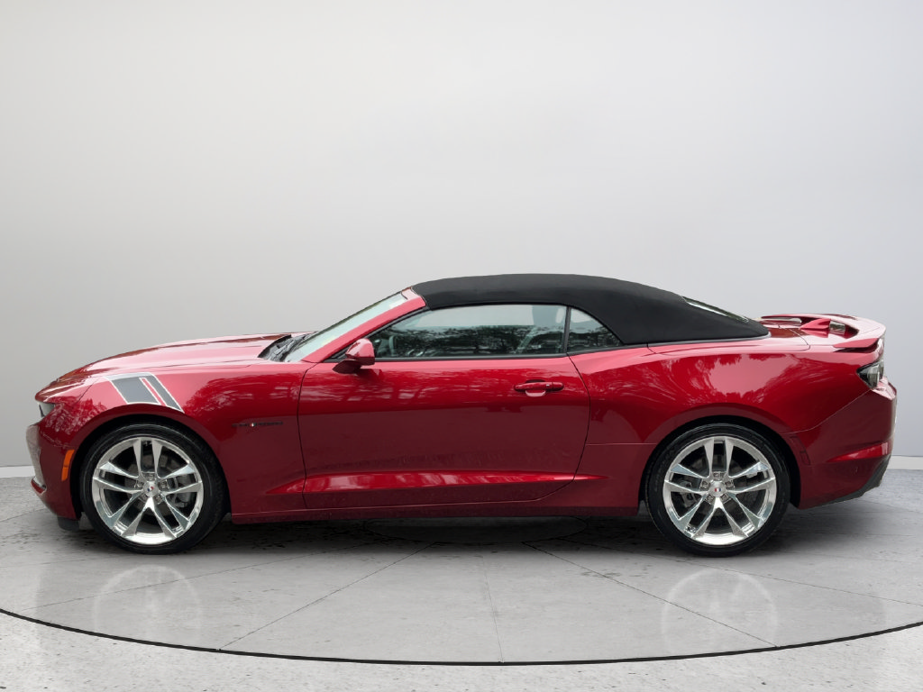 Used 2024 Chevrolet Camaro LT w/ Design Package 1 RWD image 7