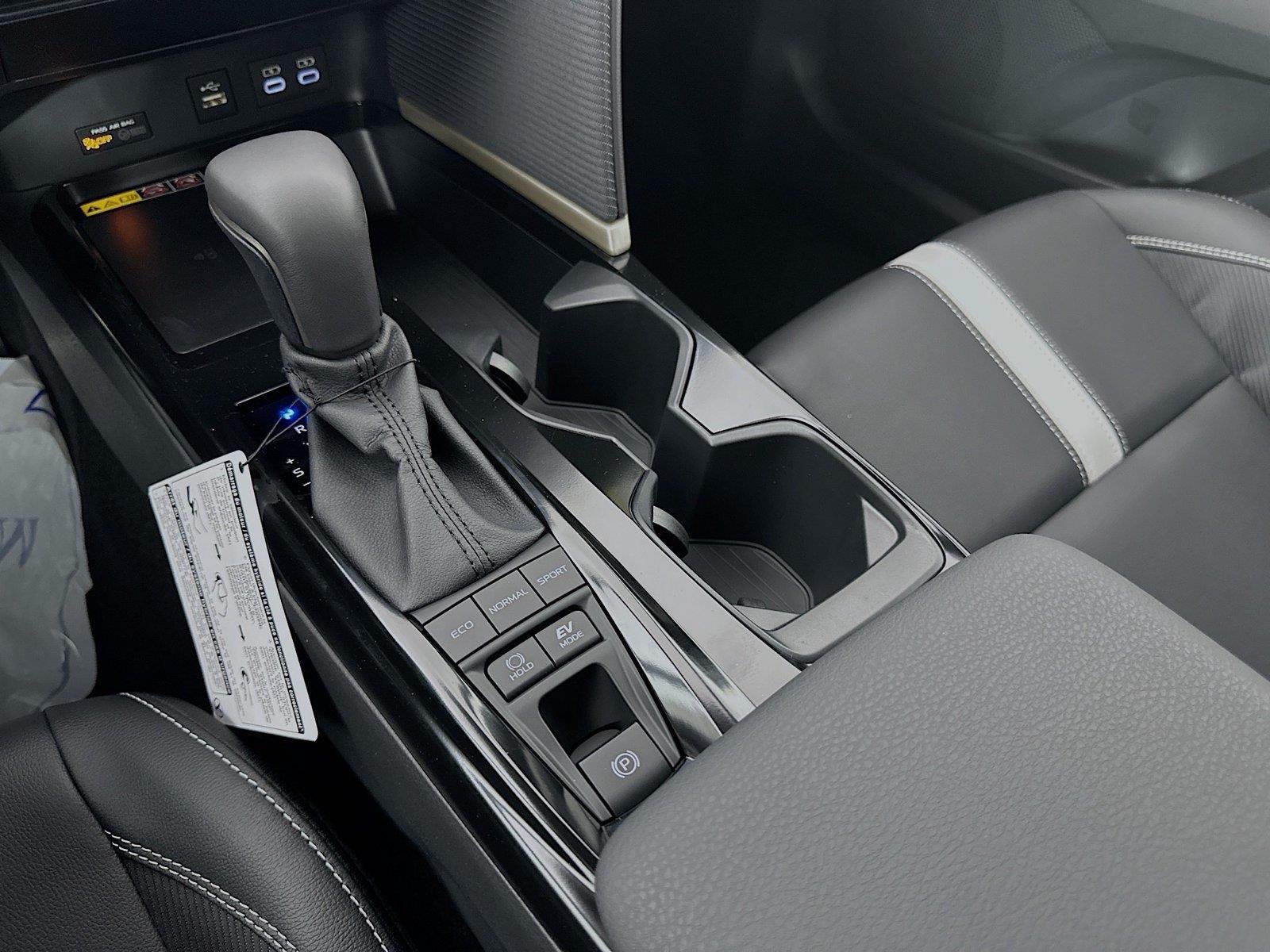 New 2026 Toyota Camry SE w/ Convenience Package FWD image 33