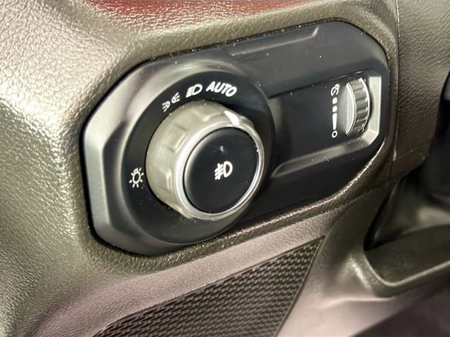 Used 2023 Jeep Wrangler Unlimited Rubicon w/ Cold Weather Group image 10