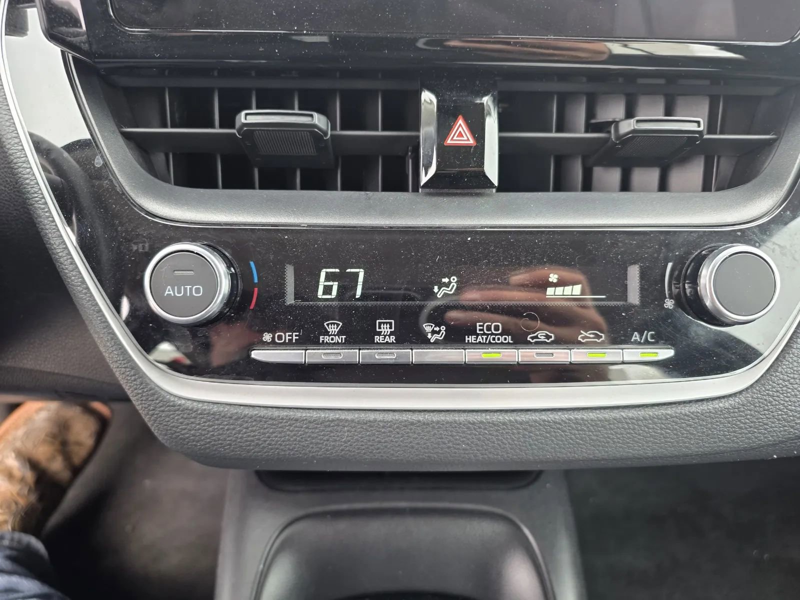 Used 2023 Toyota Corolla LE image 20