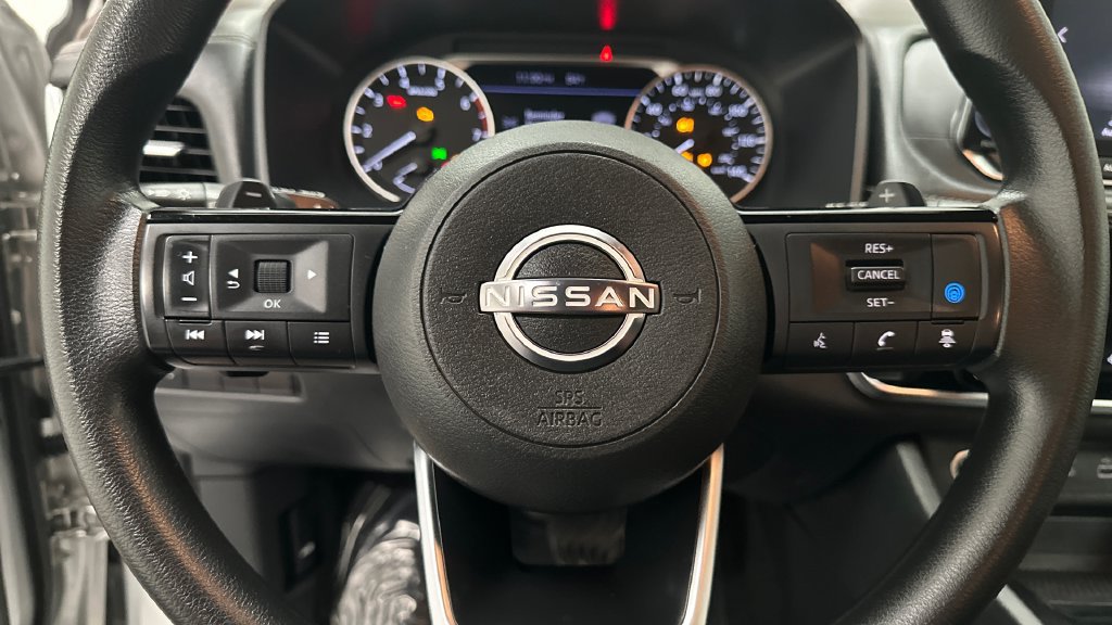 Used 2022 Nissan Rogue SV AWD/4WD image 15