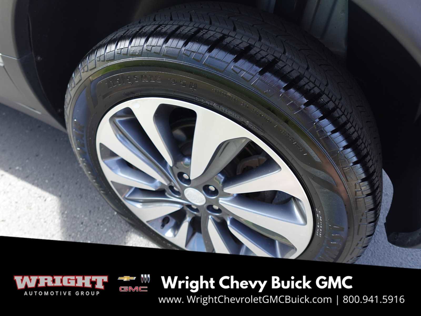 Used 2022 Buick Encore Preferred w/ Safety Package image 32