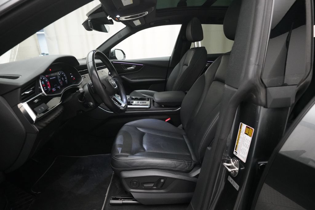 Used 2021 Audi Q8 Premium Plus w/ Premium Plus Package AWD/4WD image 7