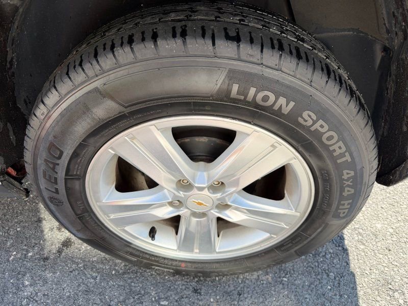 Used 2015 Chevrolet Trax LT w/ LT Sun and Sound Package image 13