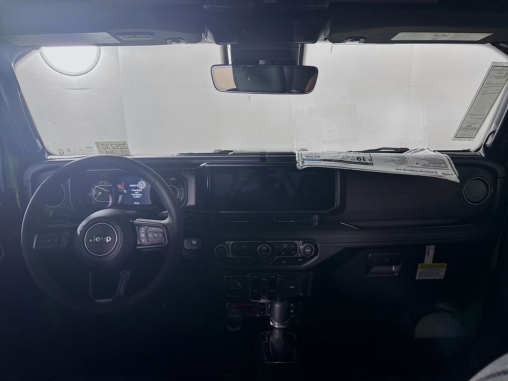New 2025 Jeep Gladiator Rubicon w/ Convenience Group image 13