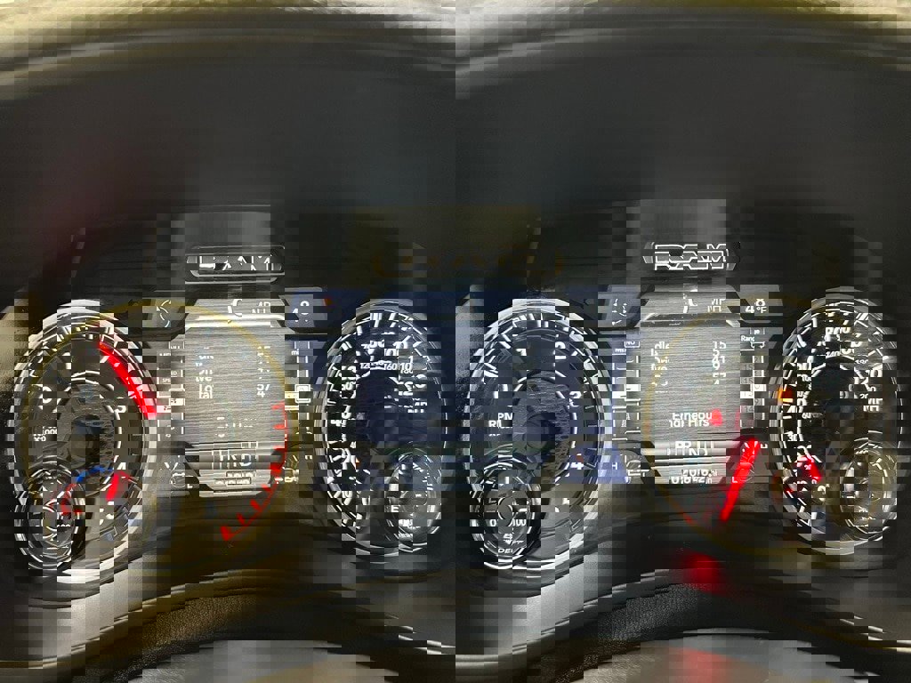 Used 2024 RAM 2500 Laramie image 25