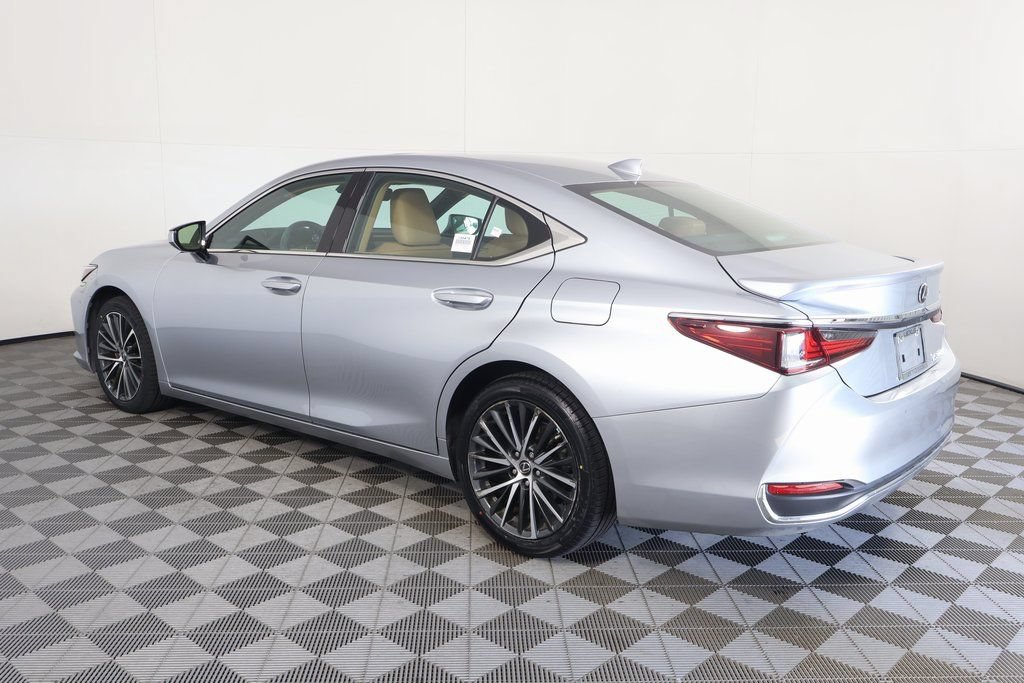 Used 2023 Lexus ES 300h w/ Premium Package FWD image 4