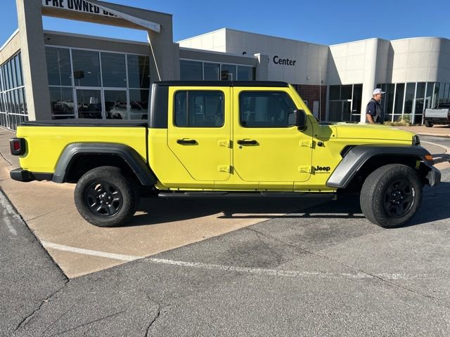 Used 2023 Jeep Gladiator Sport image 4