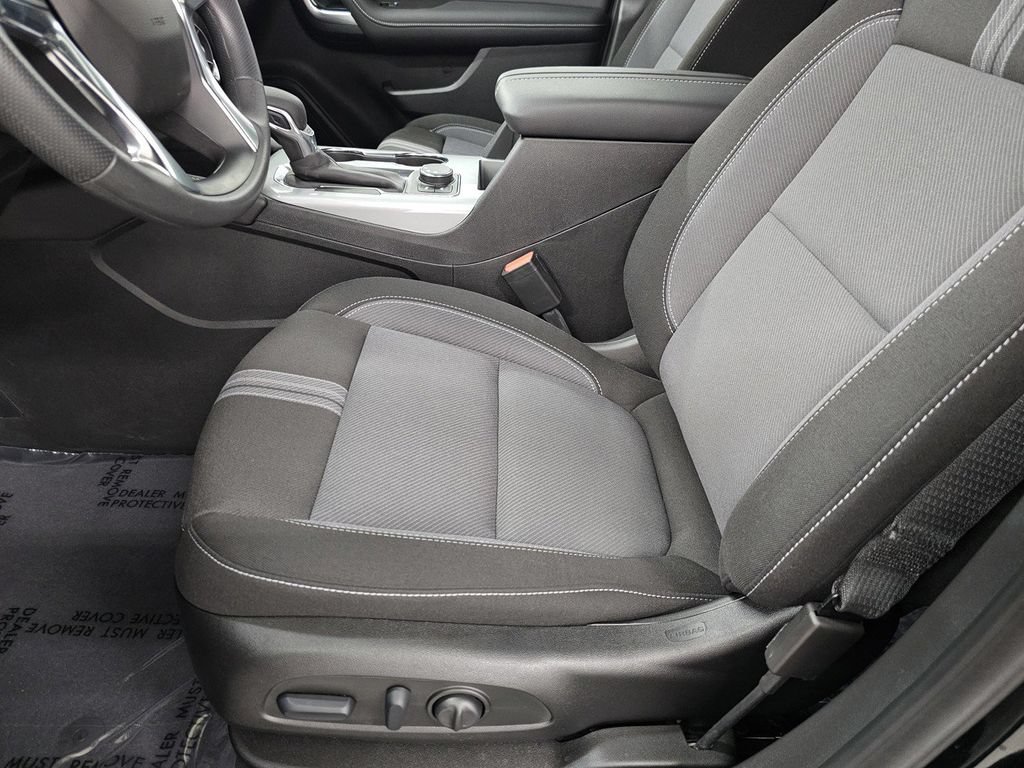Used 2026 Chevrolet Blazer LT FWD image 14