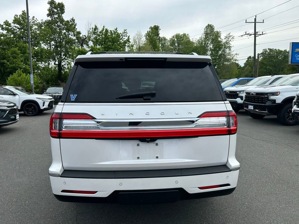 Used 2018 Lincoln Navigator L Reserve w/ Technology Package AWD/4WD image 6