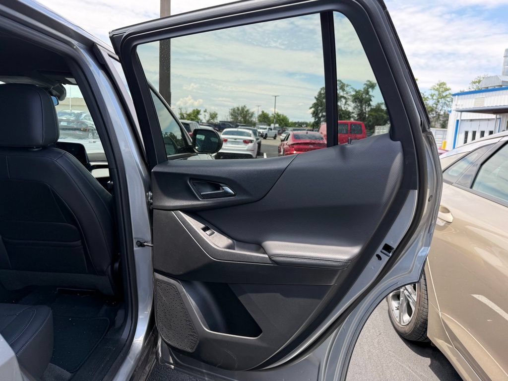 Used 2026 Chevrolet Equinox LT w/ Convenience Package II AWD/4WD image 9
