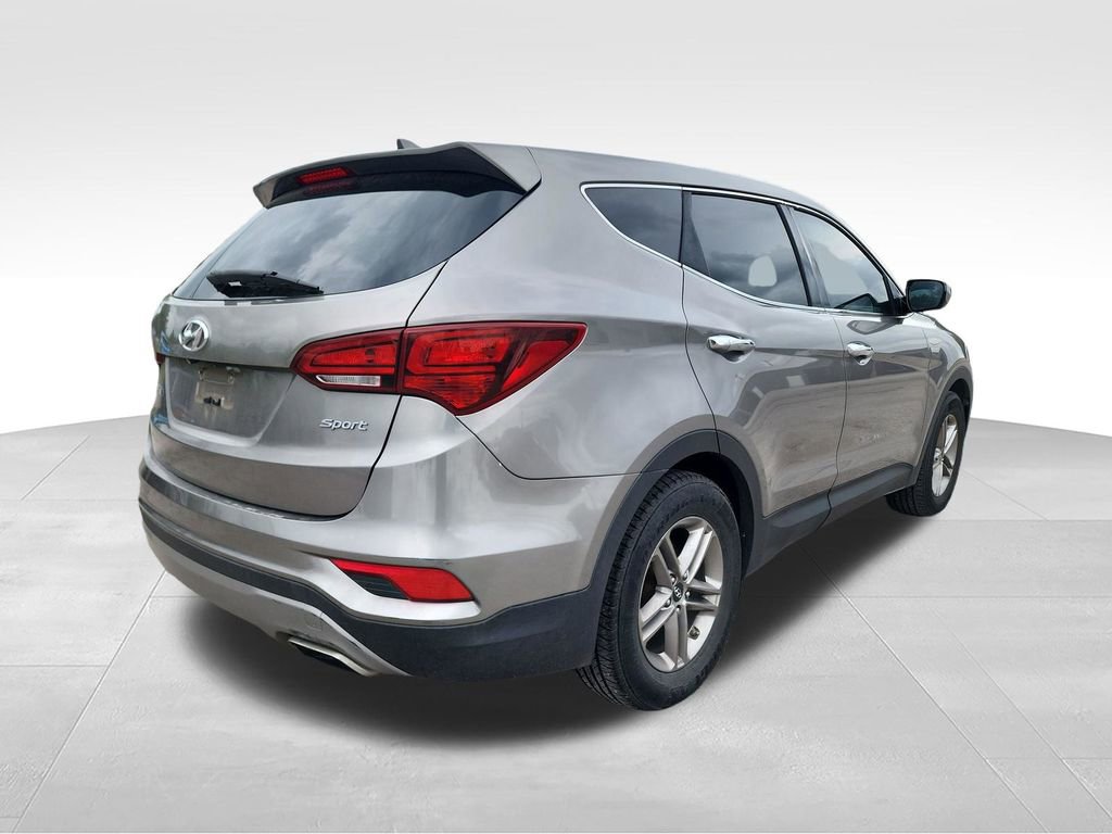 Used 2017 Hyundai Santa Fe Sport w/ Cargo Package FWD image 8