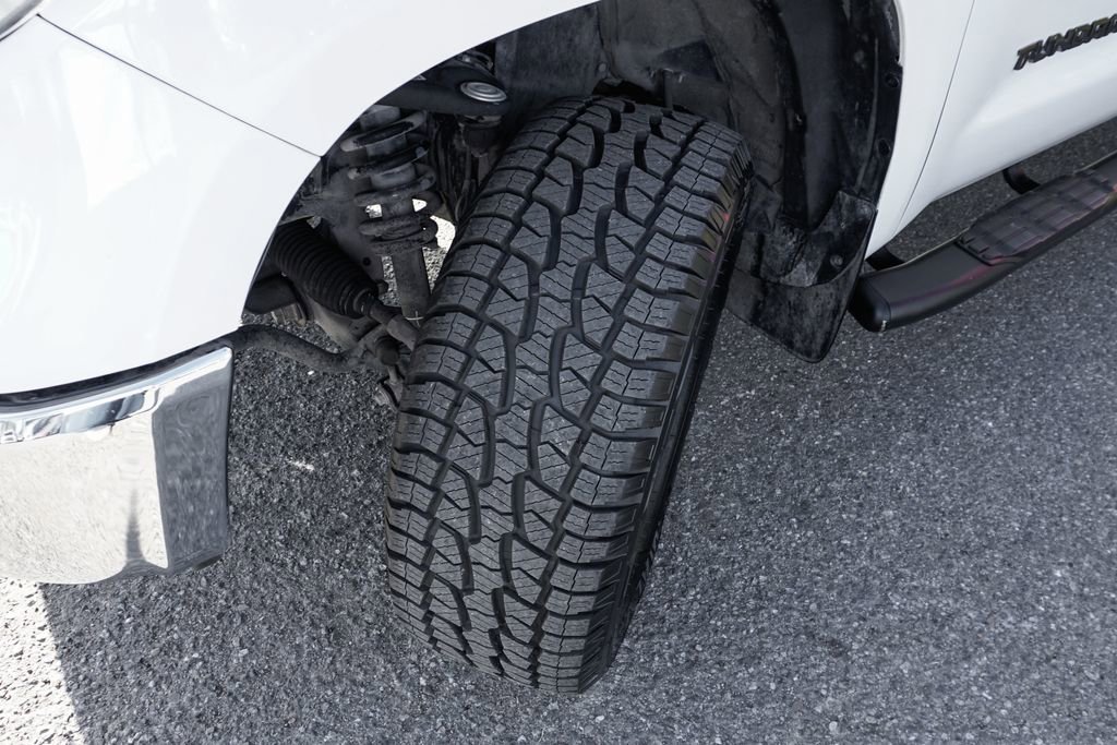 Used 2017 Toyota Tundra SR5 w/ SR5 Upgrade Package image 39