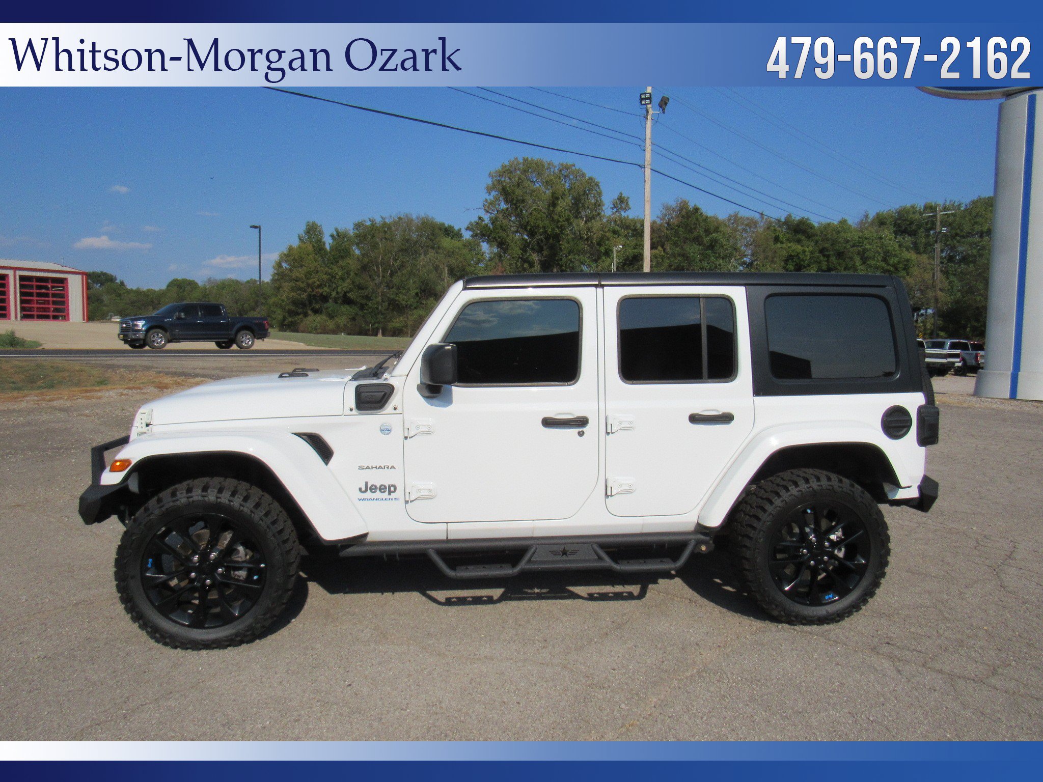 Used 2023 Jeep Wrangler Unlimited Sahara AWD/4WD image 7