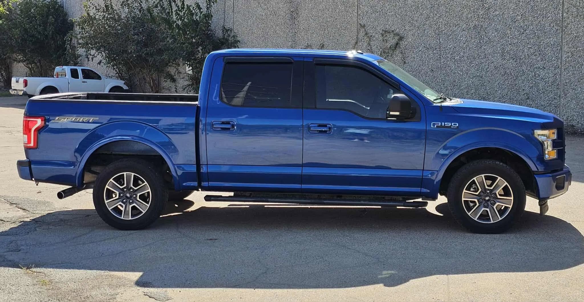 Used 2017 Ford F150 XLT w/ Equipment Group 302A Luxury RWD image 2