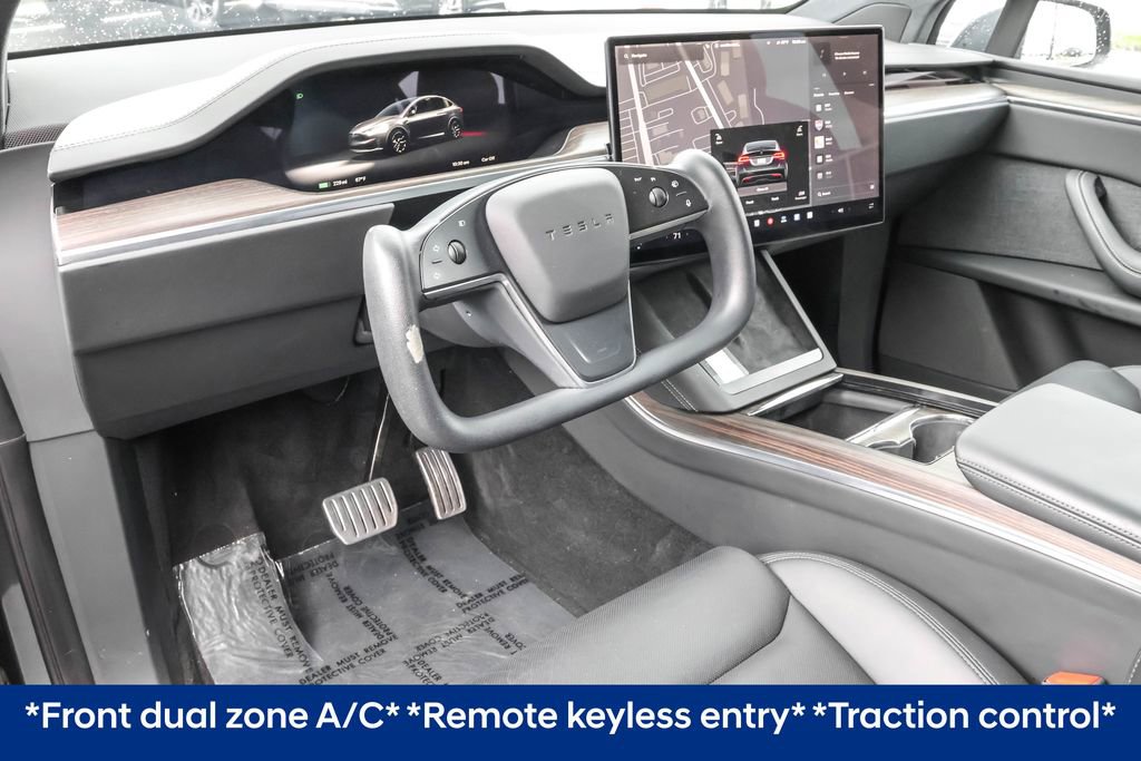 Used 2023 Tesla Model X image 4