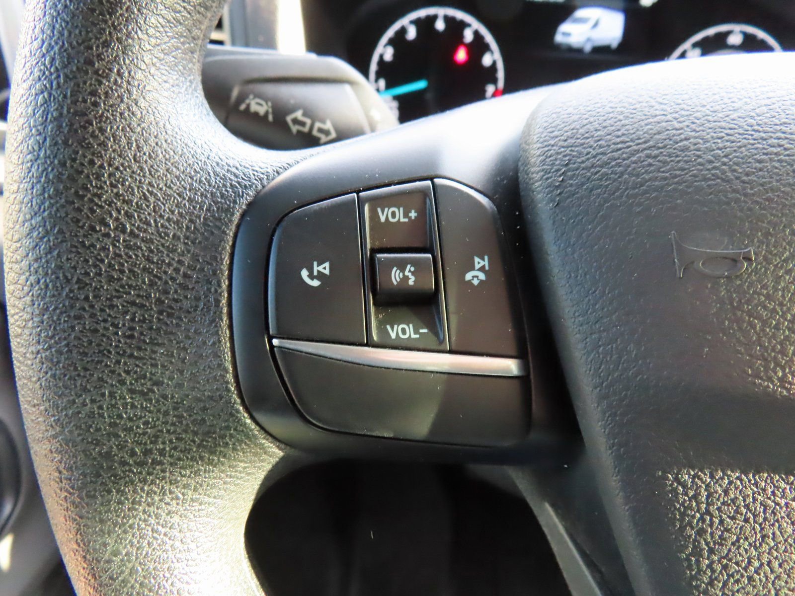 Used 2023 Ford Transit 150 Low Roof AWD w/ Exterior Upgrade Package image 17