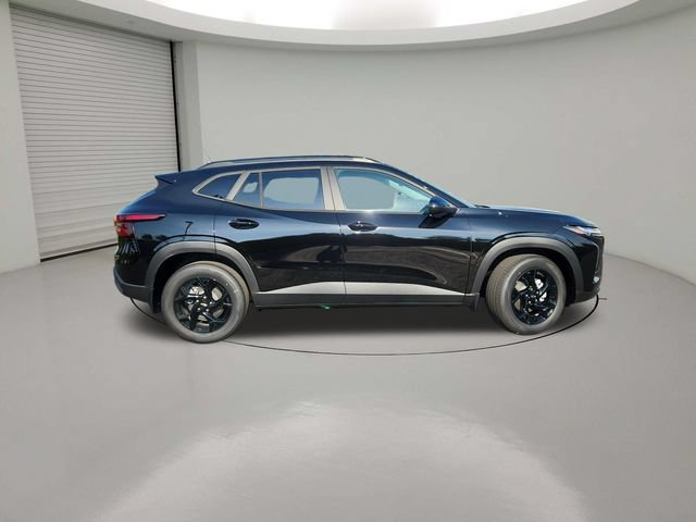 New 2026 Chevrolet Trax LT w/ Driver Confidence Package FWD image 8