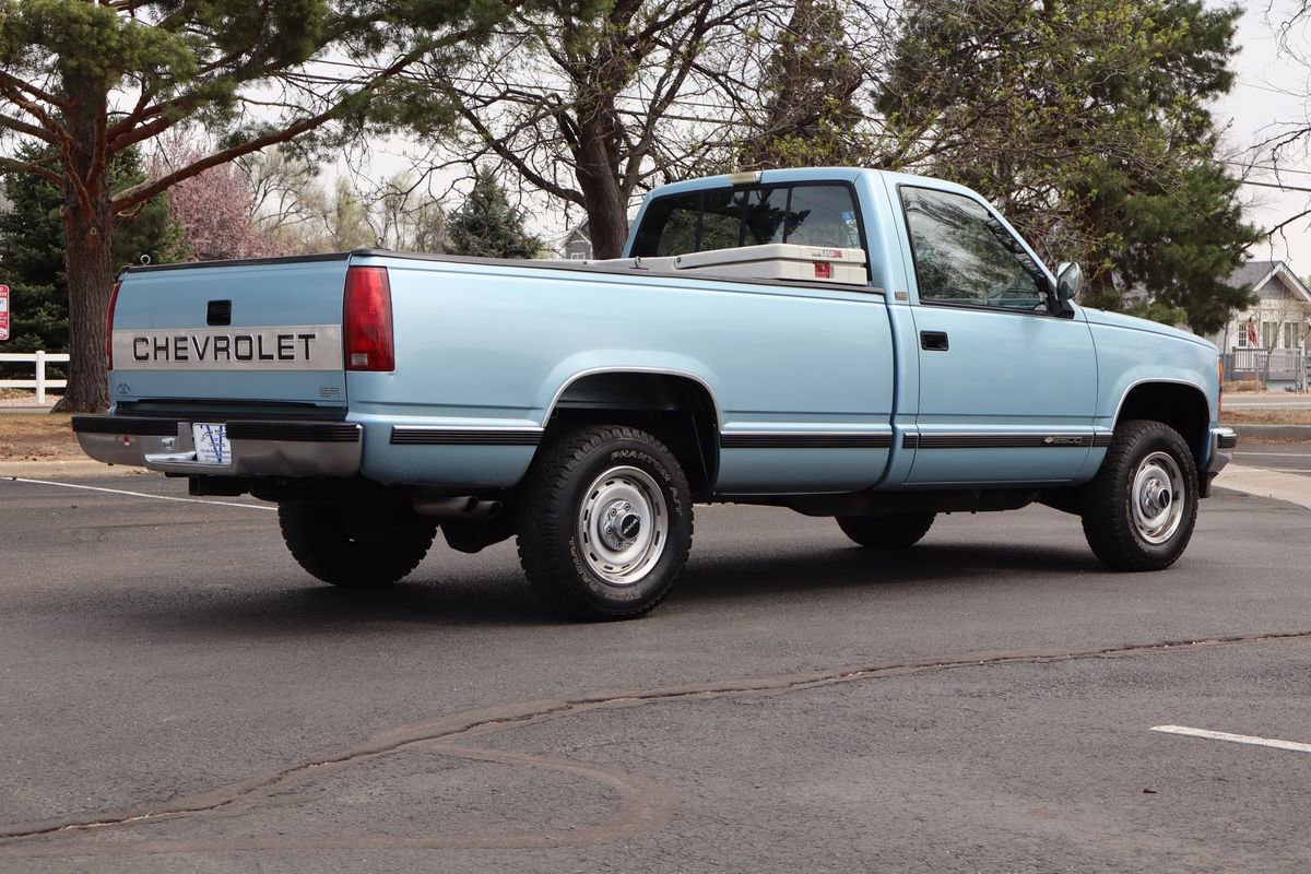 Used 1989 Chevrolet Silverado 2500 4x4 Regular Cab image 5