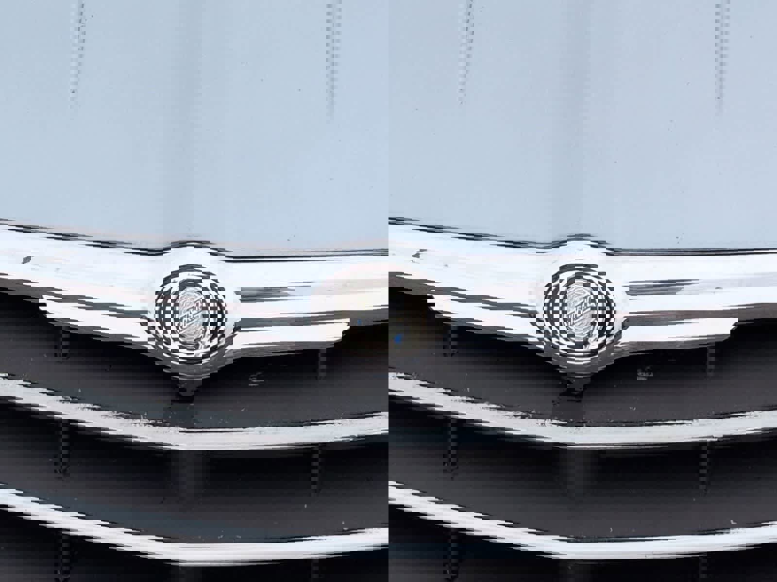 Used 2004 Chrysler Crossfire Coupe image 4