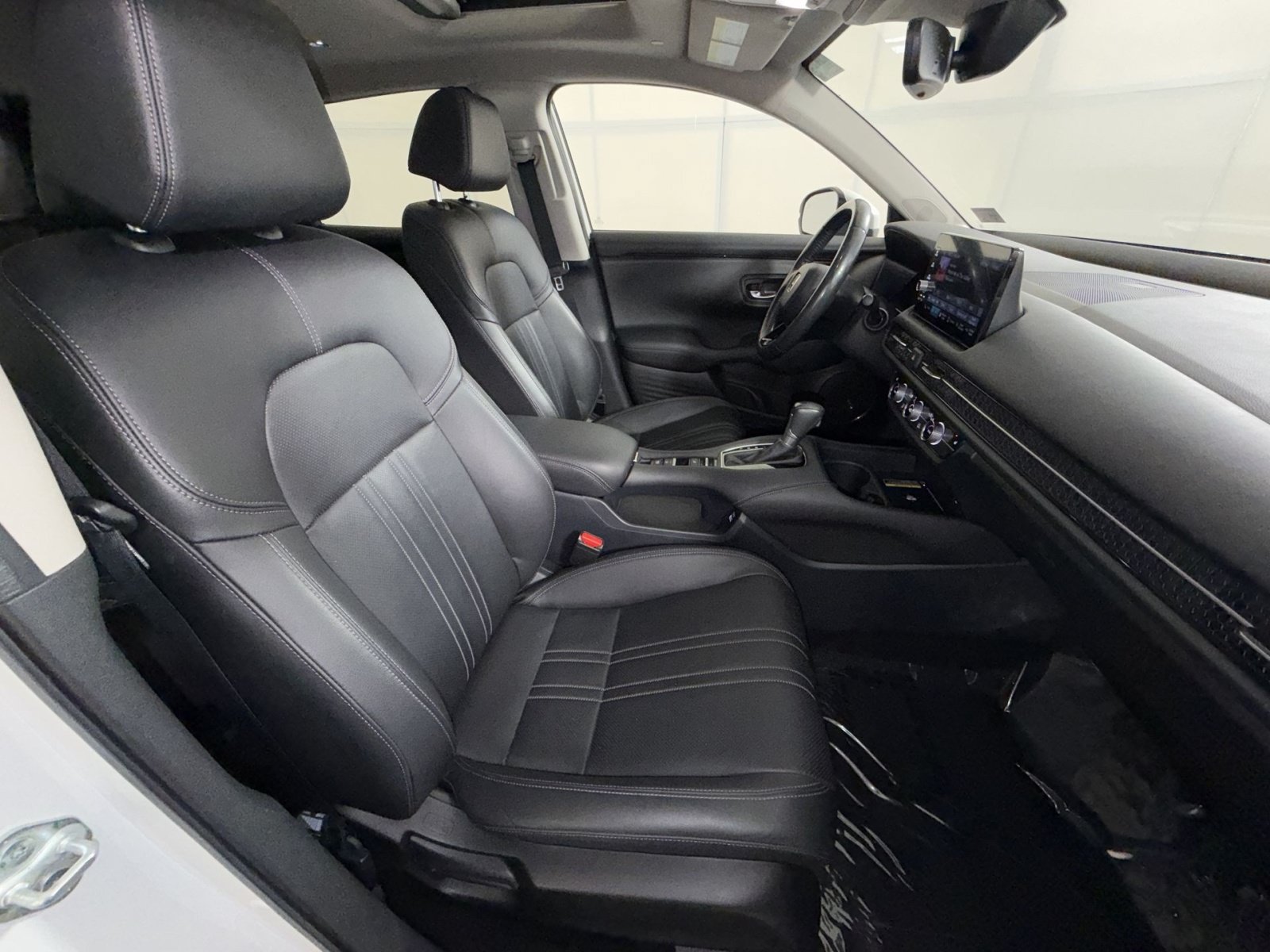 Used 2023 Honda HR-V EX-L image 26