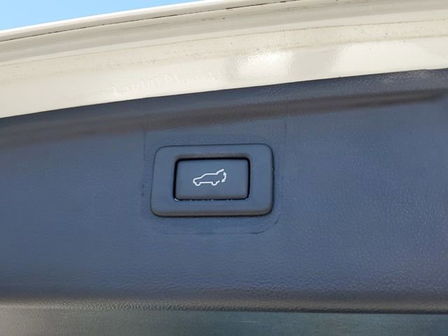 Used 2017 Subaru Outback 2.5i Limited image 9