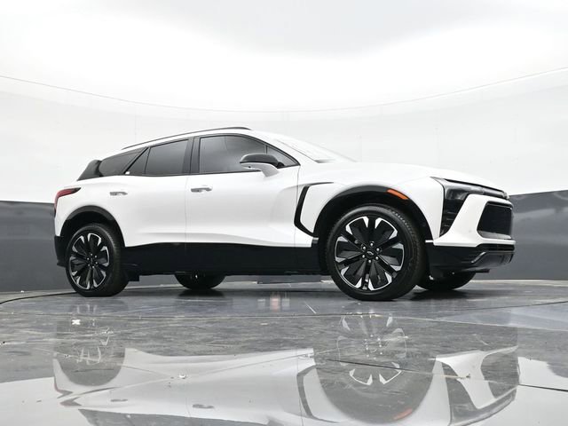 New 2025 Chevrolet Blazer EV RS w/ Super Cruise Package image 48