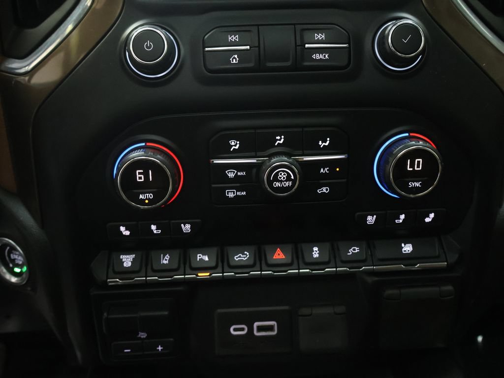 Used 2021 Chevrolet Silverado 3500 High Country AWD/4WD image 25
